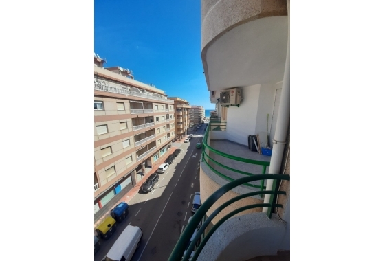 Resale - Apartment / flat - Torrevieja - LA MATA