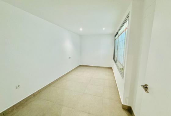 Reventa - Apartamento / piso - Guardamar del Segura - Guardamar pueblo