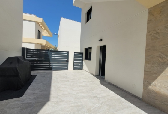 Resale - town house - Los Montesinos - La Herrada