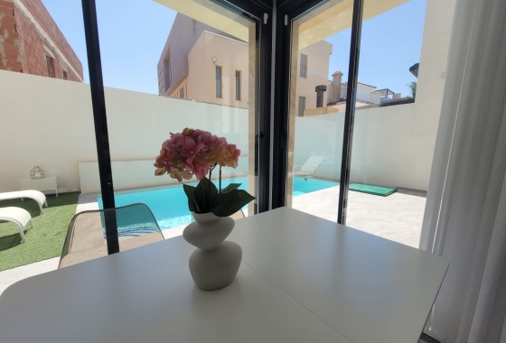 Resale - town house - Los Montesinos - La Herrada