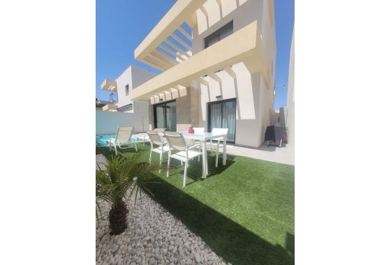 Resale - town house - Los Montesinos - La Herrada