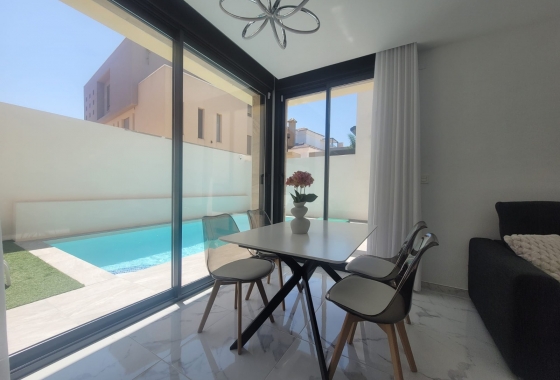 Resale - town house - Los Montesinos - La Herrada