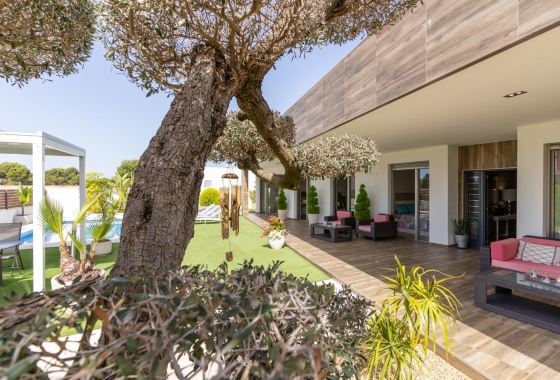 Resale - Villa - Santa Pola