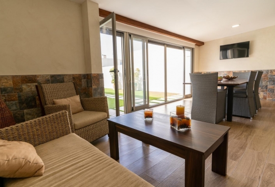 Resale - Villa - Santa Pola