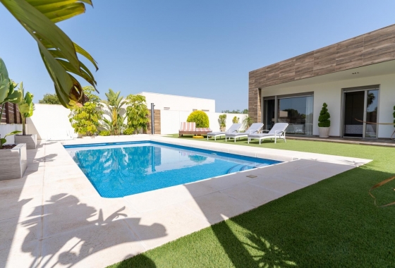 Resale - Villa - Santa Pola