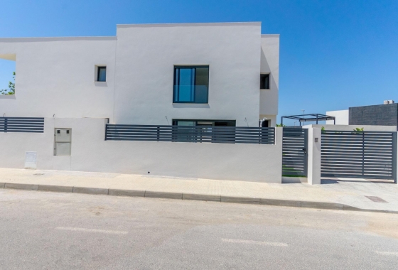 Obra nueva - Villa - Benijofar