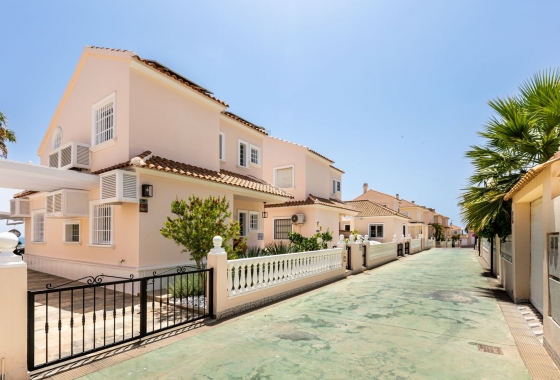 Resale - Villa - Torrevieja - Torreblanca