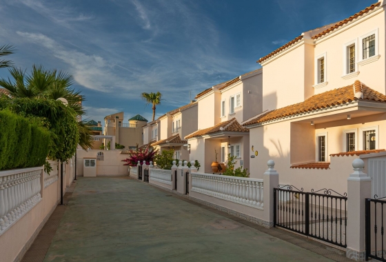 Resale - Villa - Torrevieja - Torreblanca