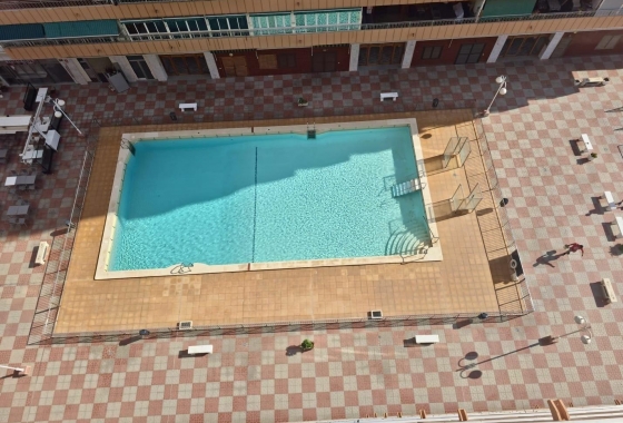 Resale - Apartment / flat - Torrevieja - Playa Acequion