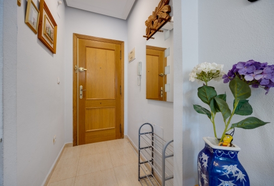 Resale - Apartment / flat - Torrevieja - Torrevieja - Playa de los Locos