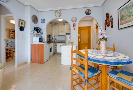 Resale - Apartment / flat - Torrevieja - Torrevieja - Playa de los Locos