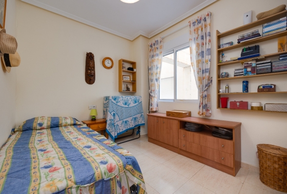 Resale - Apartment / flat - Torrevieja - Torrevieja - Playa de los Locos