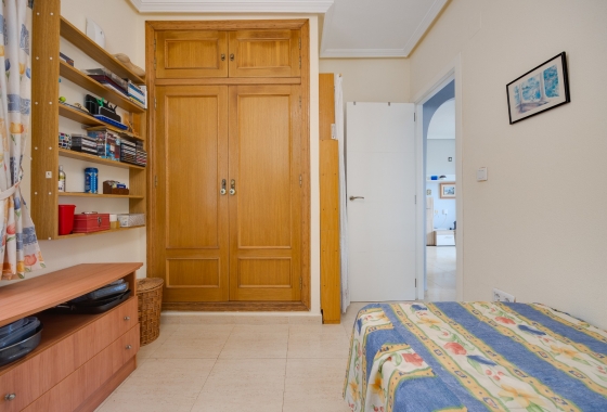 Resale - Apartment / flat - Torrevieja - Torrevieja - Playa de los Locos