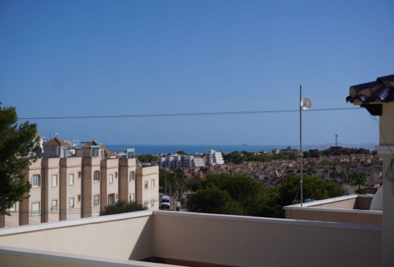 Resale - town house - Orihuela Costa - Villamartín