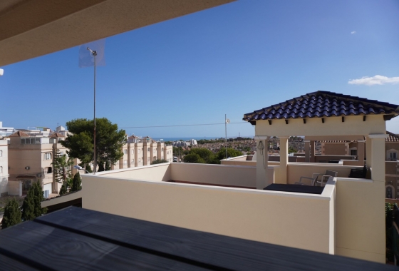 Resale - town house - Orihuela Costa - Villamartín