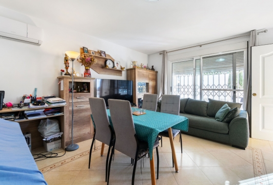 Resale - town house - Orihuela Costa - Villamartín