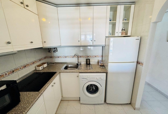 Resale - Apartment / flat - La Mata