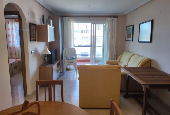 Resale - Apartment / flat - La Mata