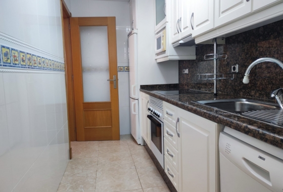 Resale - Apartment / flat - La Mata