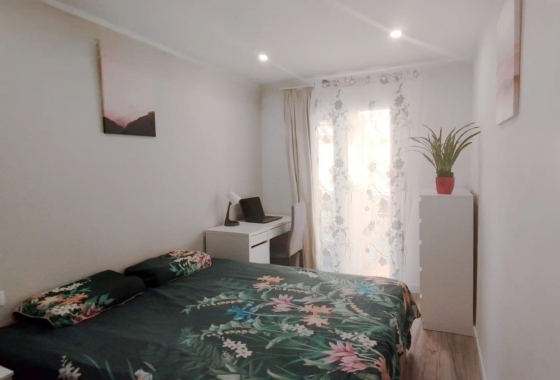 Resale - Apartment / flat - Santa Pola