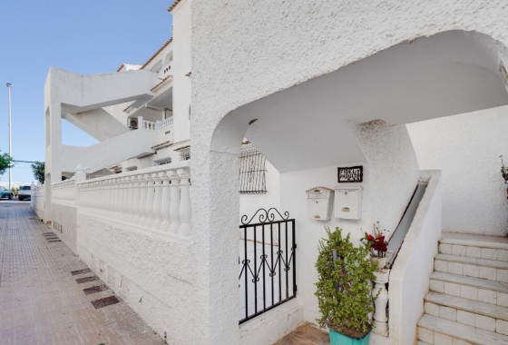 Resale - Bungalow - Torrevieja - playa de los naufragos