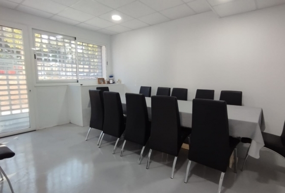 Rynek Wtórny - Komercyjny - Santa Pola