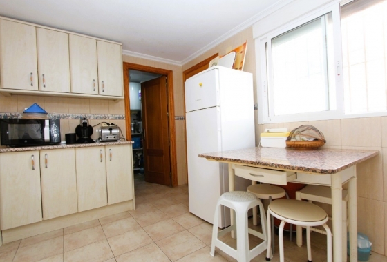 Rynek Wtórny - Willa - Elche Pedanías - La Marina