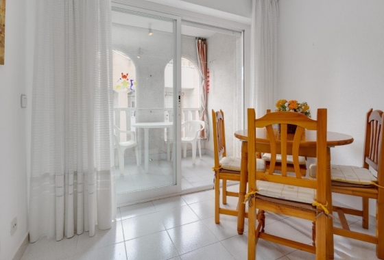 Reventa - Apartamento / piso - Torrevieja - El Acequión - Los Náufragos