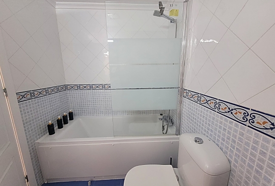 Resale - Apartment / flat - La Mata