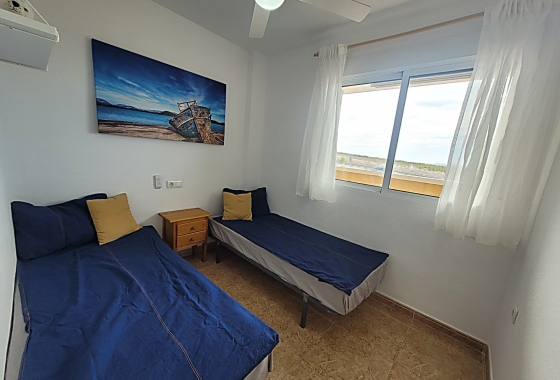 Resale - Apartment / flat - La Mata