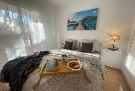 Resale - Apartment / flat - La Mata