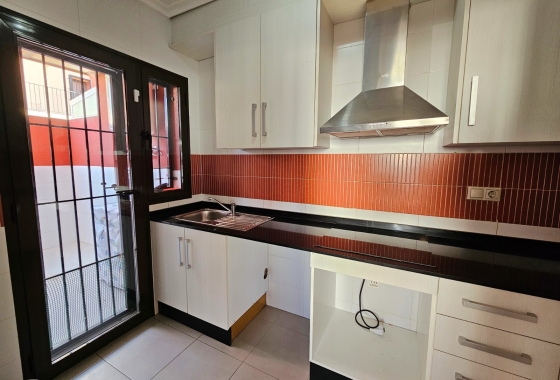 Rynek Wtórny - Willa - Torrevieja - Nueva Torrevieja - Aguas Nuevas