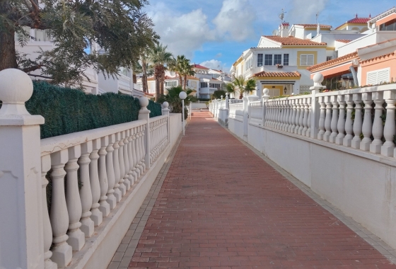 Rynek Wtórny - Bungalow - Orihuela Costa - La Zenia