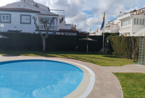 Rynek Wtórny - Bungalow - Orihuela Costa - La Zenia