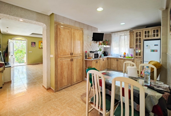 Rynek Wtórny - Willa - Torrevieja - Nueva Torrevieja - Aguas Nuevas