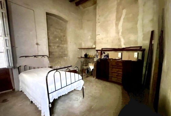 Rynek Wtórny - Kamienica - Pinoso - Centrum