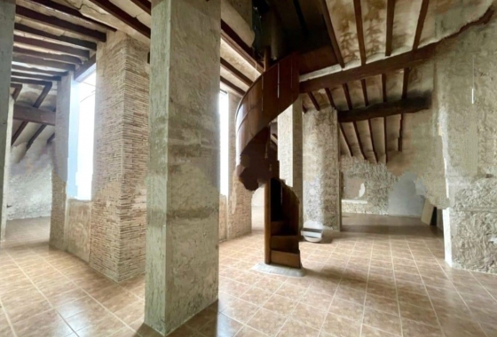 Rynek Wtórny - Kamienica - Pinoso - Centrum