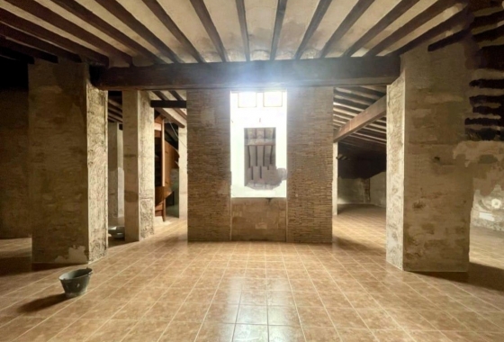 Rynek Wtórny - Kamienica - Pinoso - Centrum