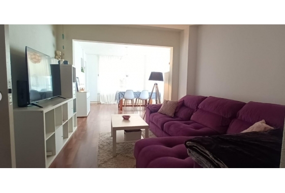 Reventa - Apartamento / piso - San Juan de Alicante