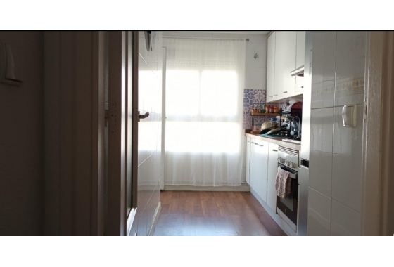 Reventa - Apartamento / piso - San Juan de Alicante