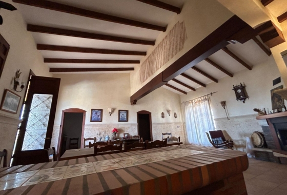 Rynek Wtórny - Willa - Novelda