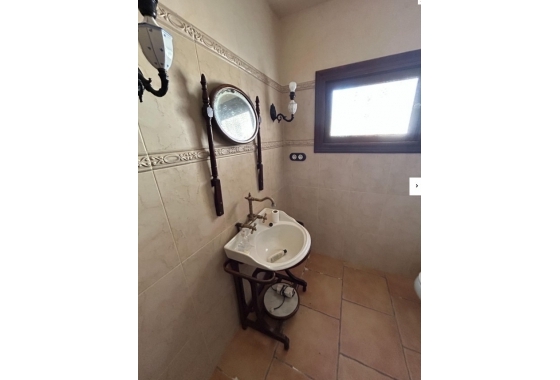 Rynek Wtórny - Willa - Novelda