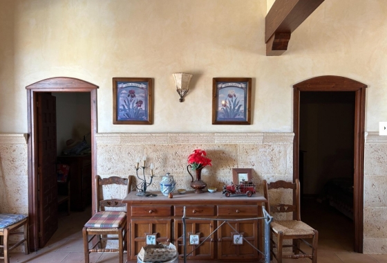 Rynek Wtórny - Willa - Novelda