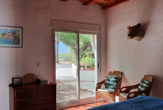 Rynek Wtórny - Willa - Castalla