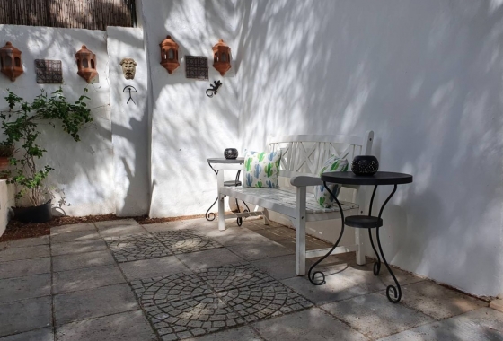 Rynek Wtórny - Willa - Castalla