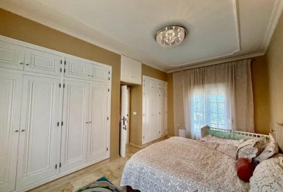 Reventa - Villa - Orihuela Costa - Las Colinas Golf