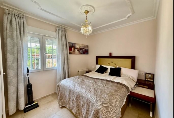 Reventa - Villa - Orihuela Costa - Las Colinas Golf