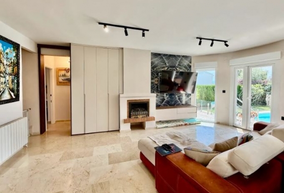 Reventa - Villa - Orihuela Costa - Las Colinas Golf