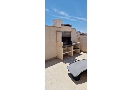 Resale - Apartment / flat - Torrevieja - City Center