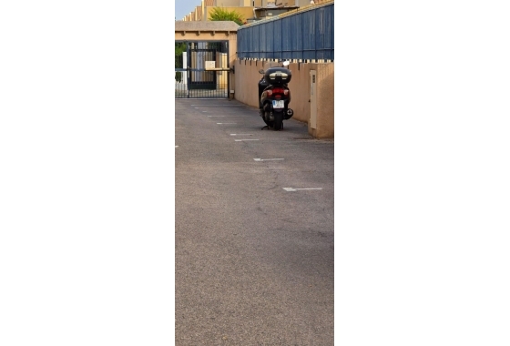 Resale - Bungalow - Orihuela Costa - Playa Flamenca